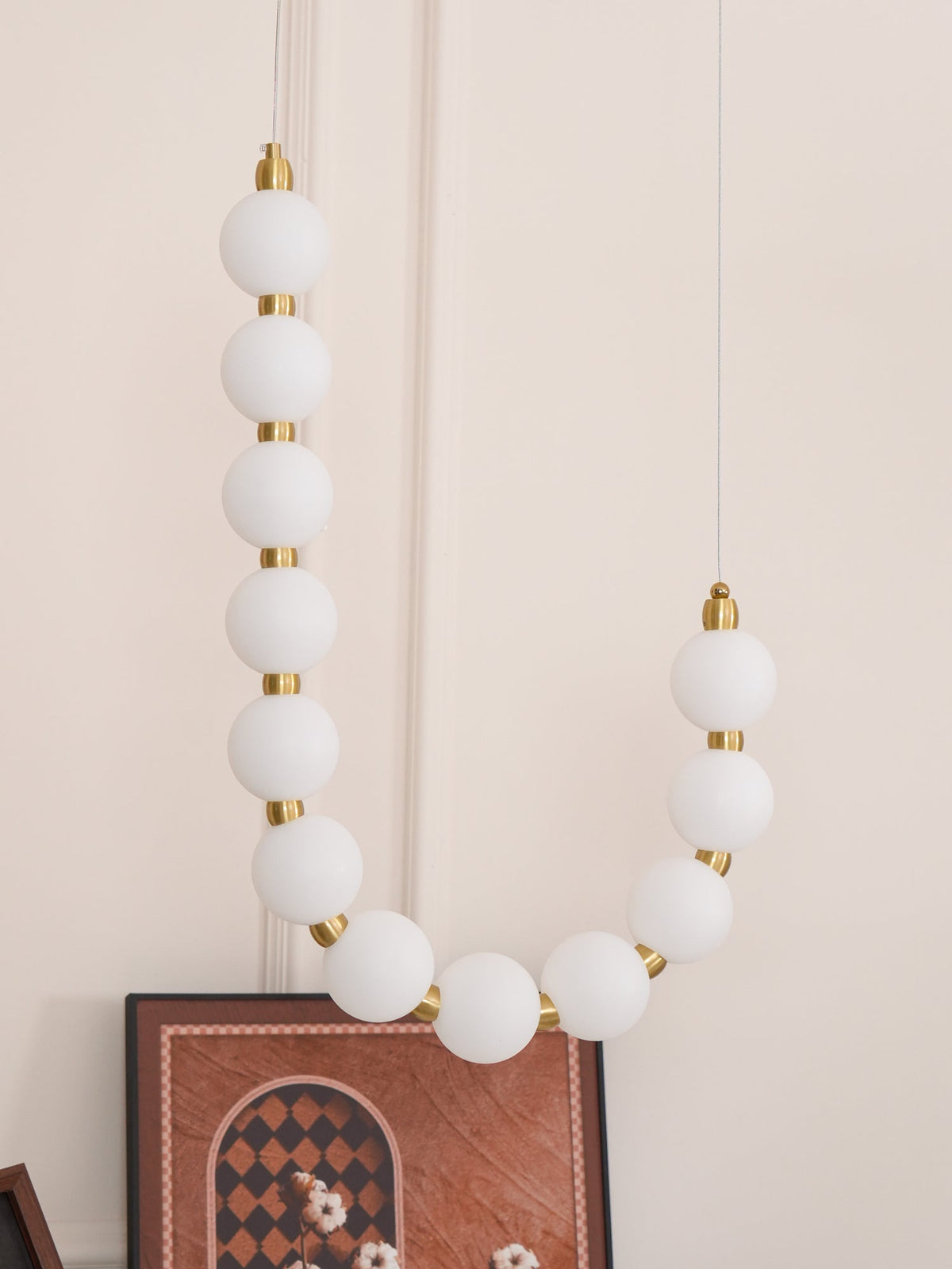 Vunelan Globe Chandelier