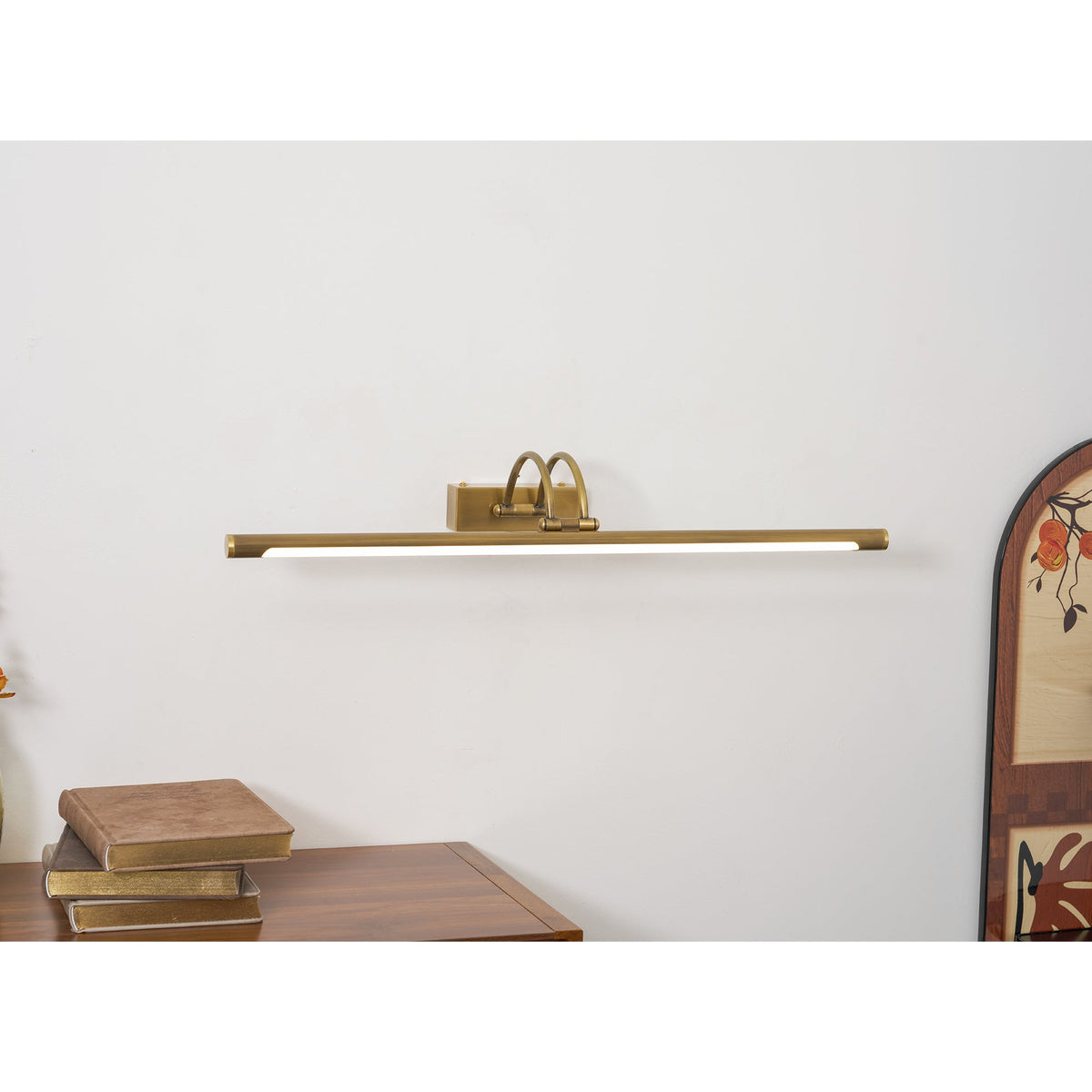 Pisali Linear Wall Light