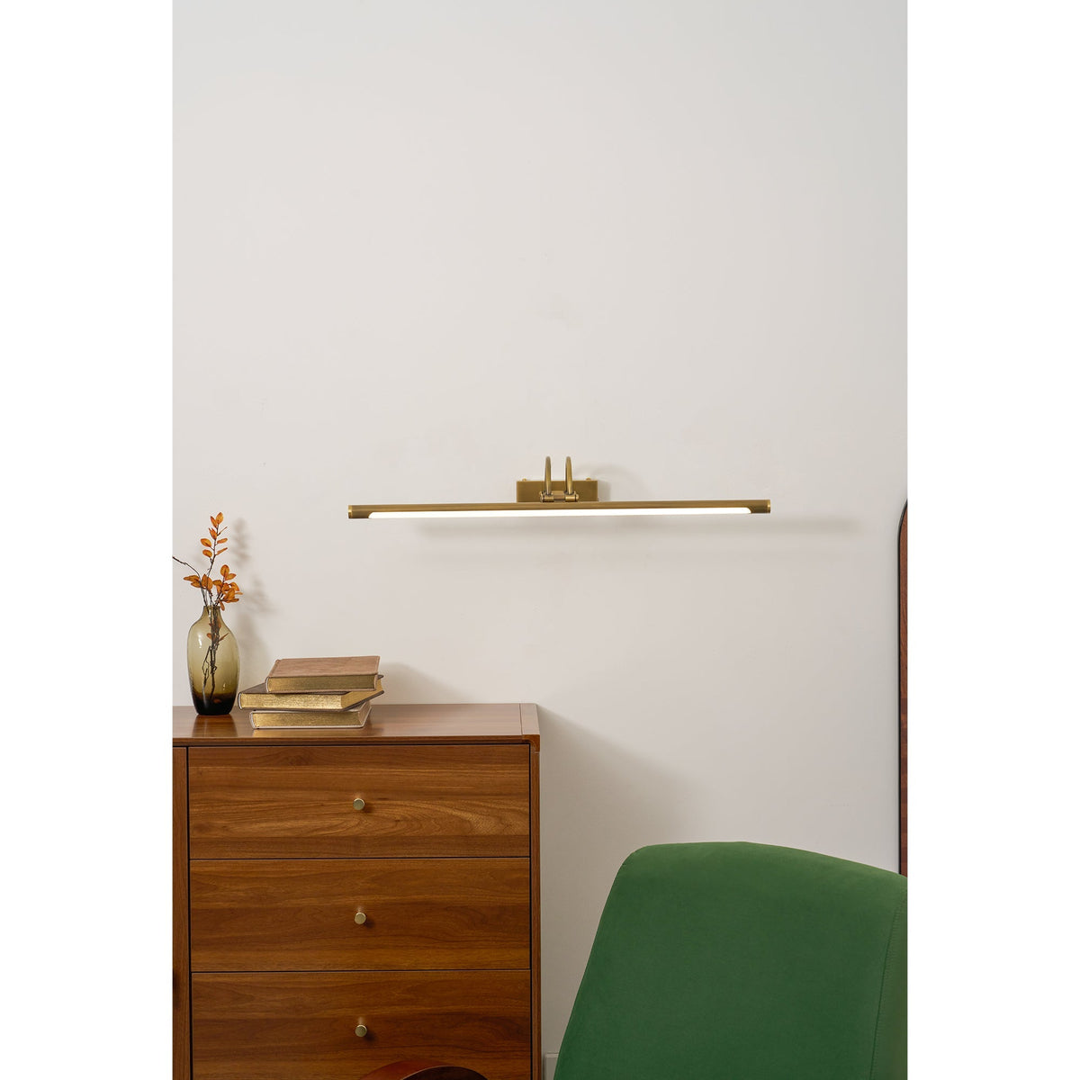 Pisali Linear Wall Light