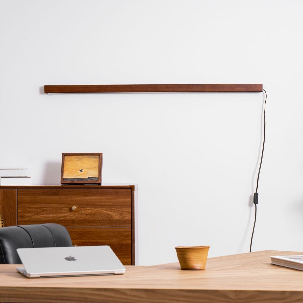 Nelvina Linear Wall Light