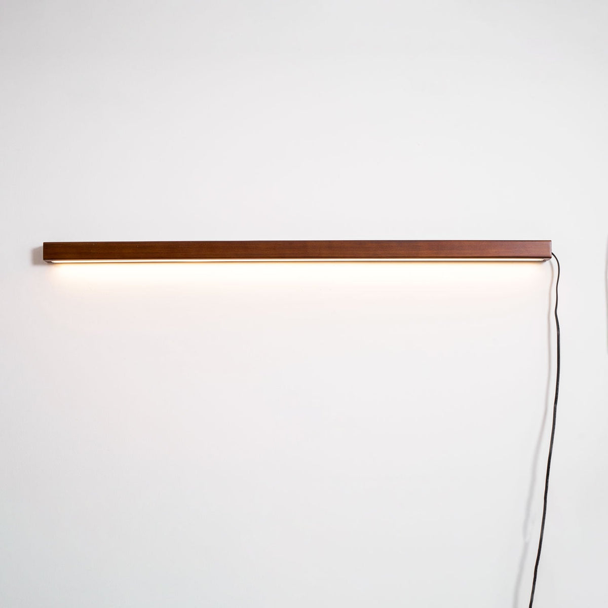 Nelvina Linear Wall Light