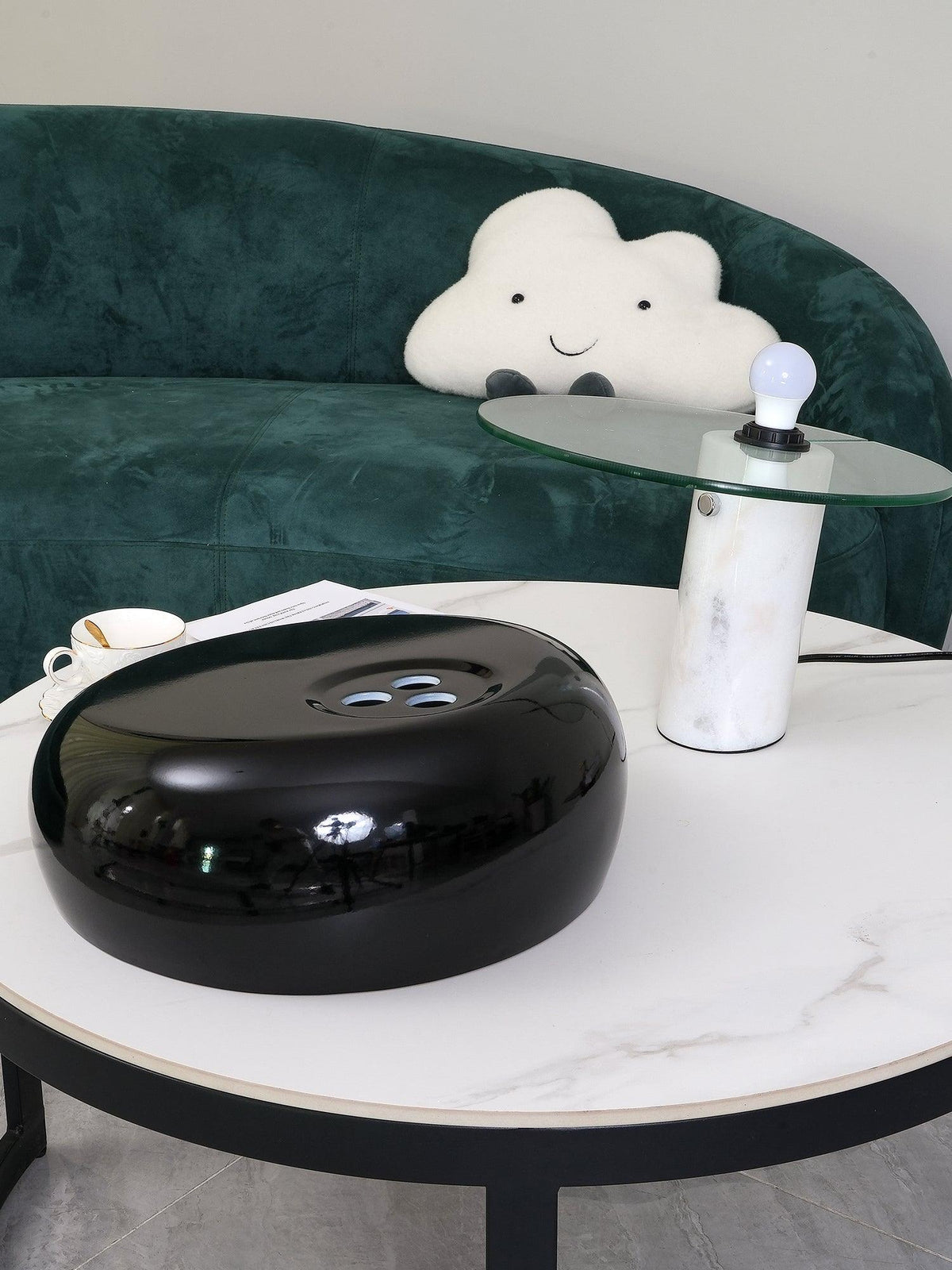 Stoskeni Table Lamp