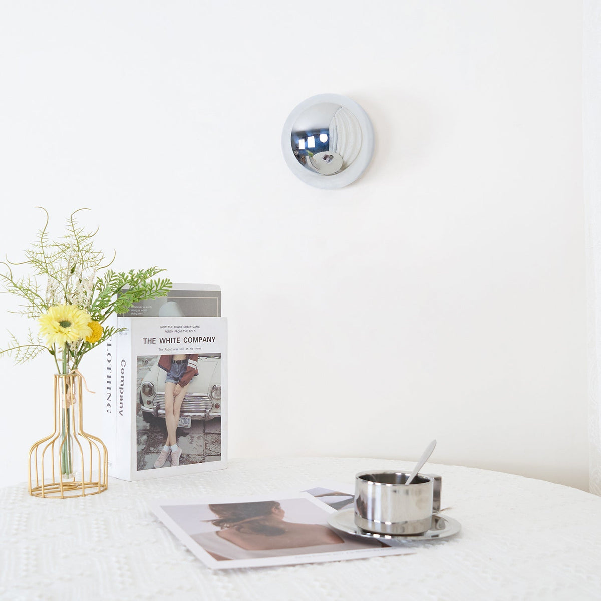 Senendol Globe Wall Light