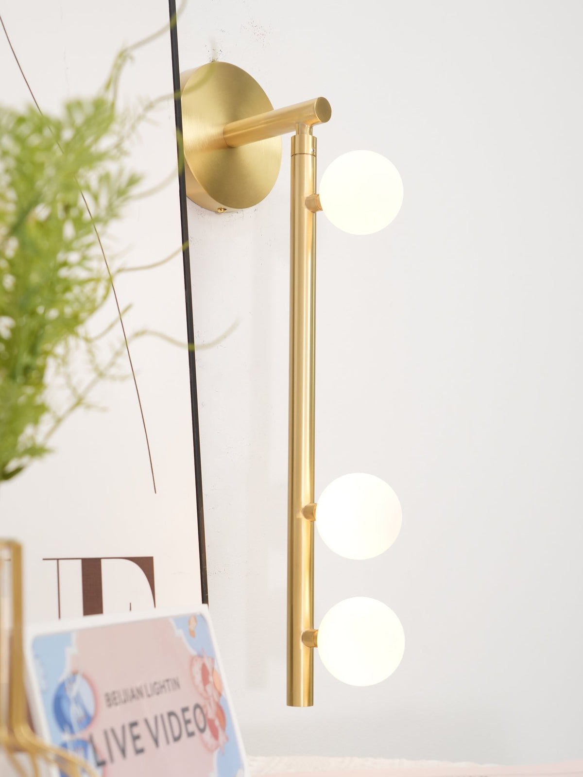 Dradida Linear Wall Light