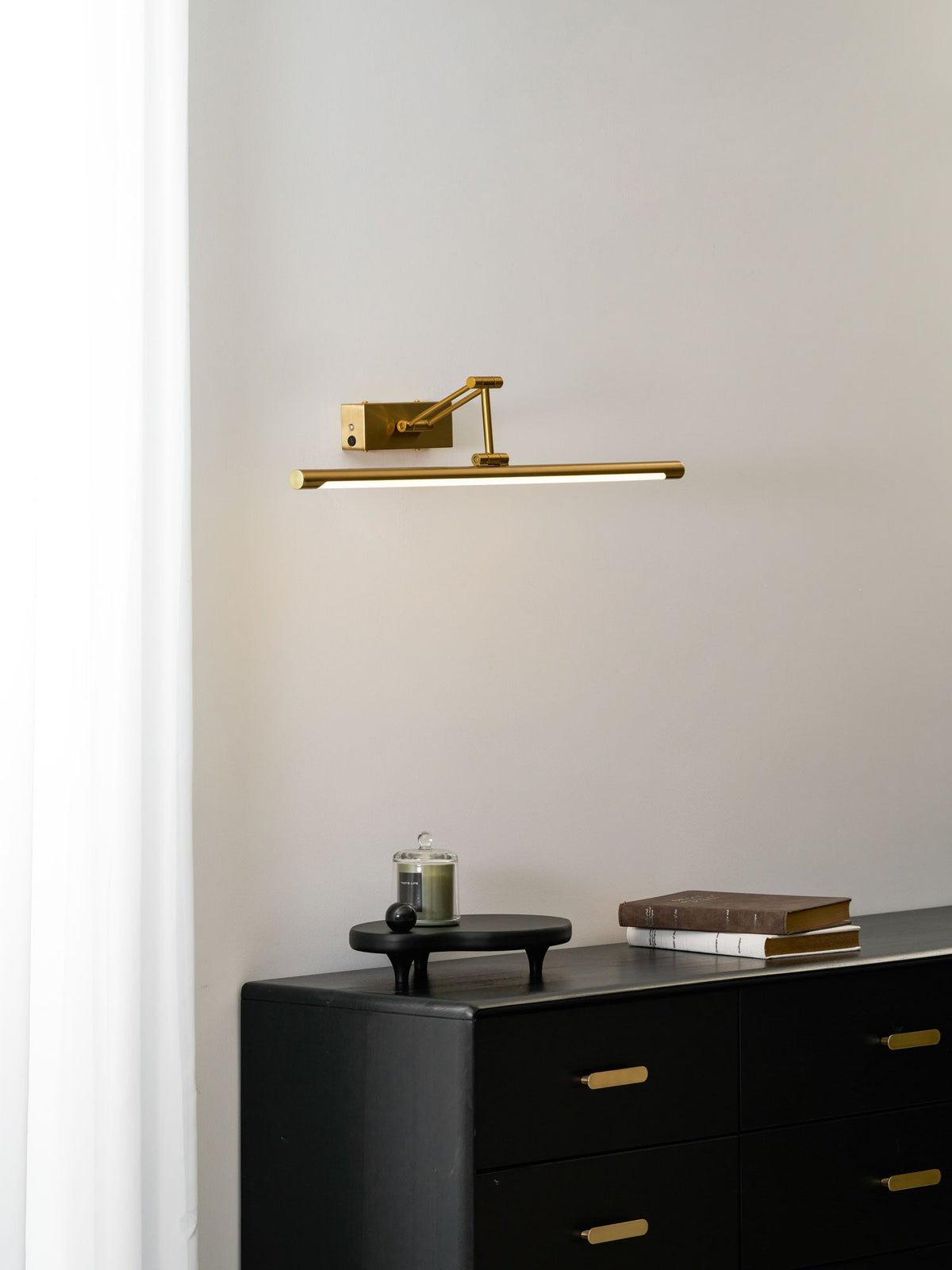 Taralor Linear Wall Light