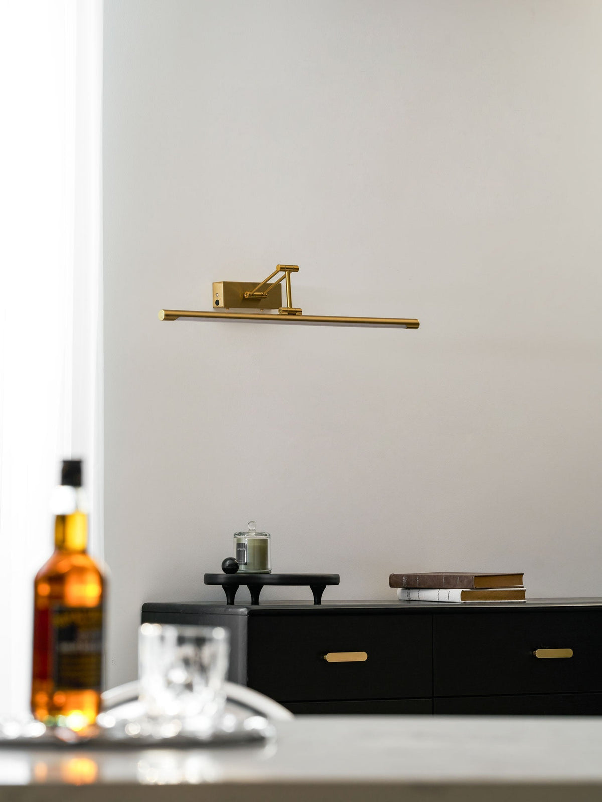 Taralor Linear Wall Light