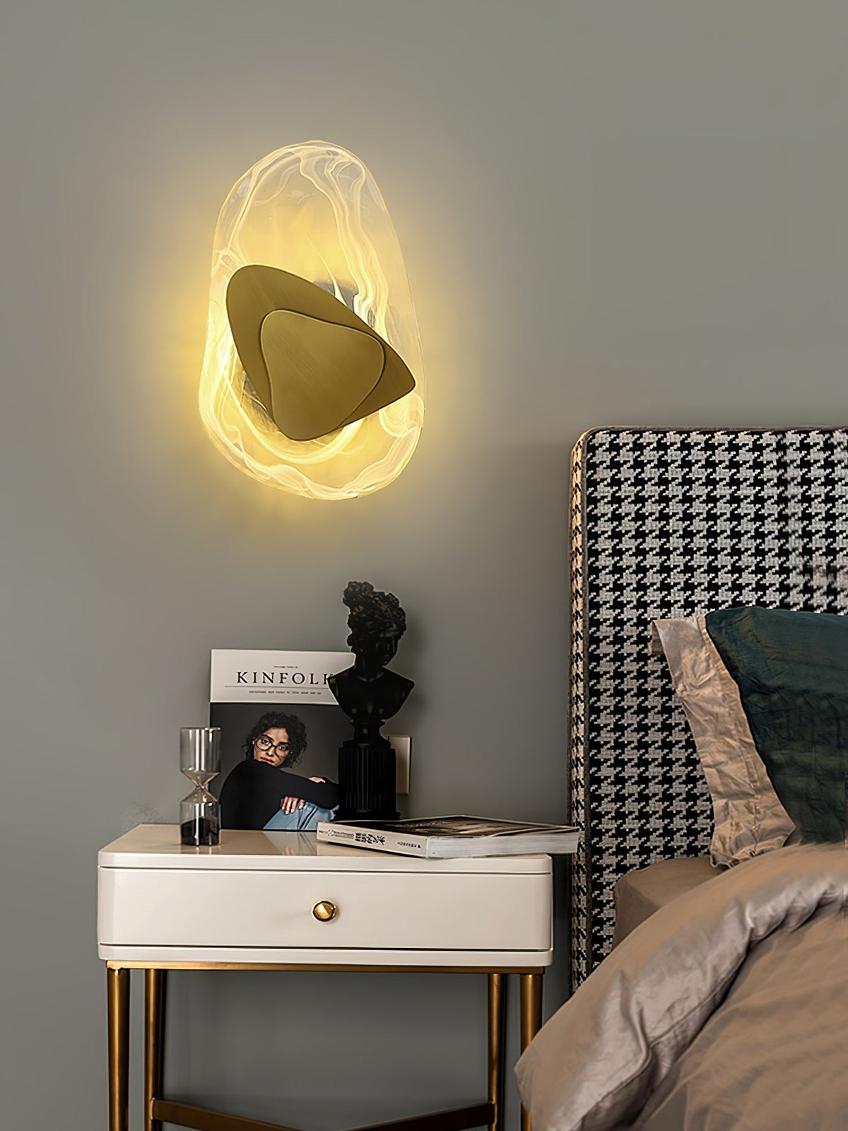 Barrulo Modern Wall Light