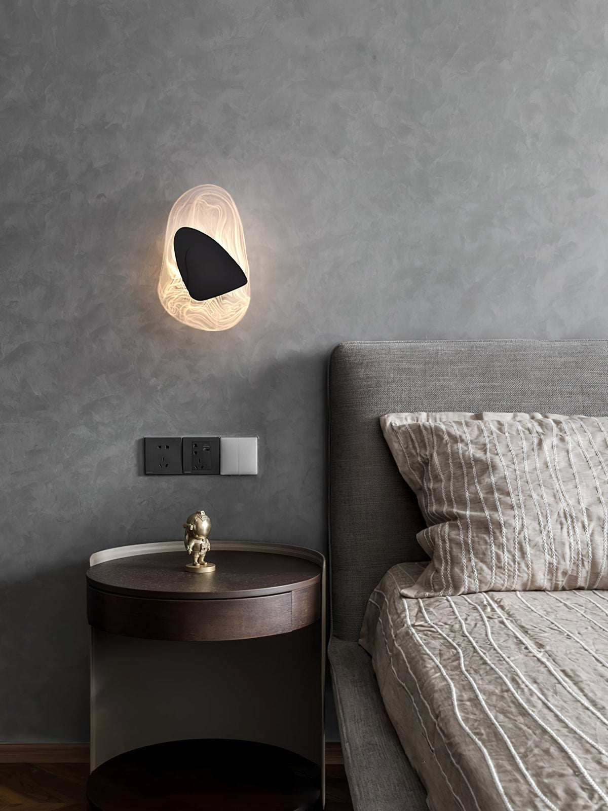 Barrulo Modern Wall Light