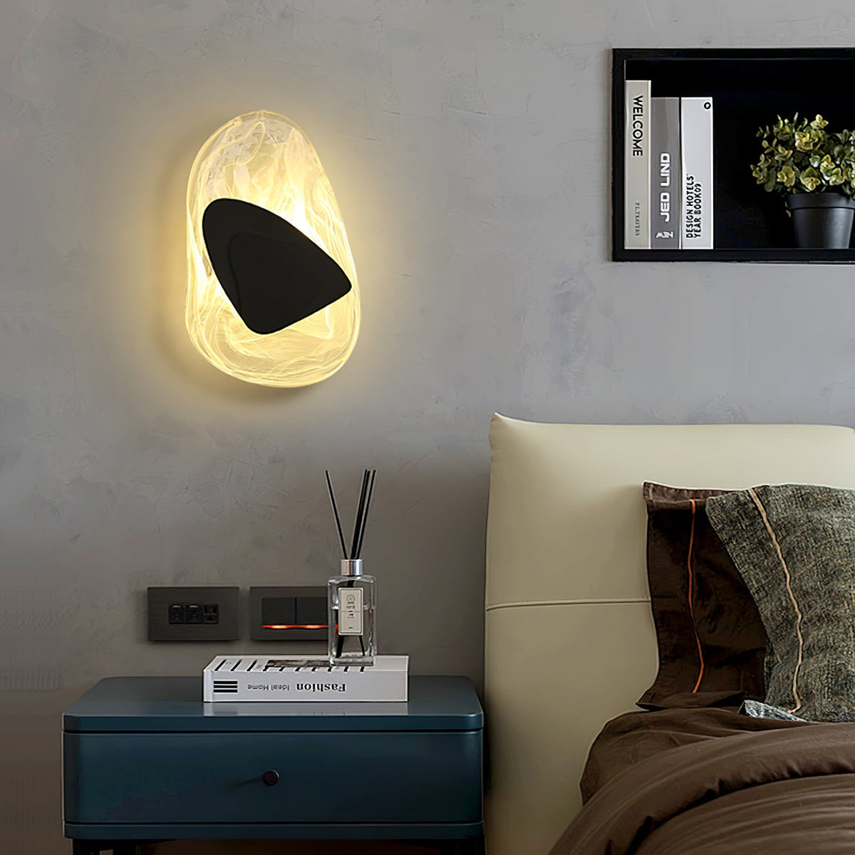 Barrulo Modern Wall Light