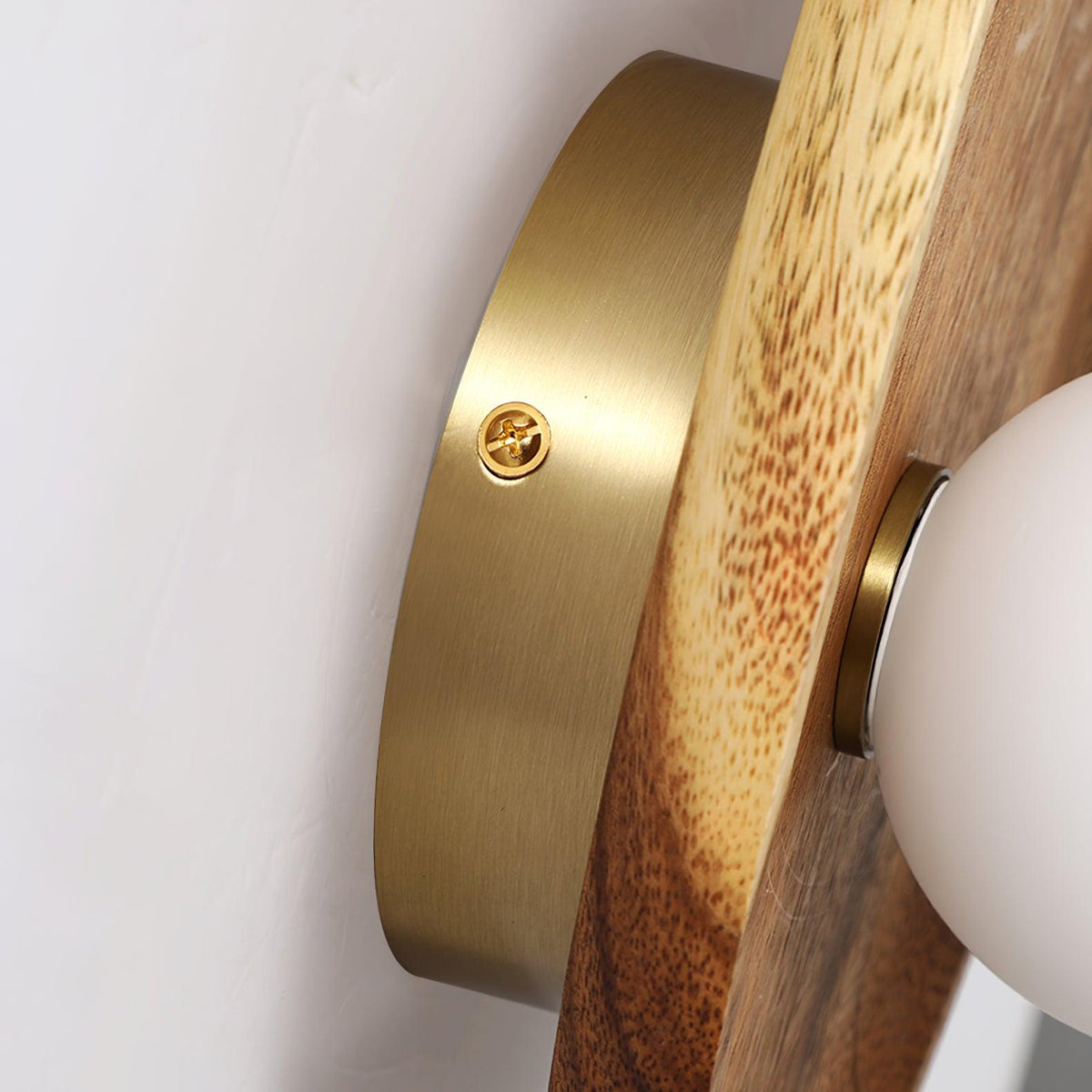 Dendano Minimalist Wall Light