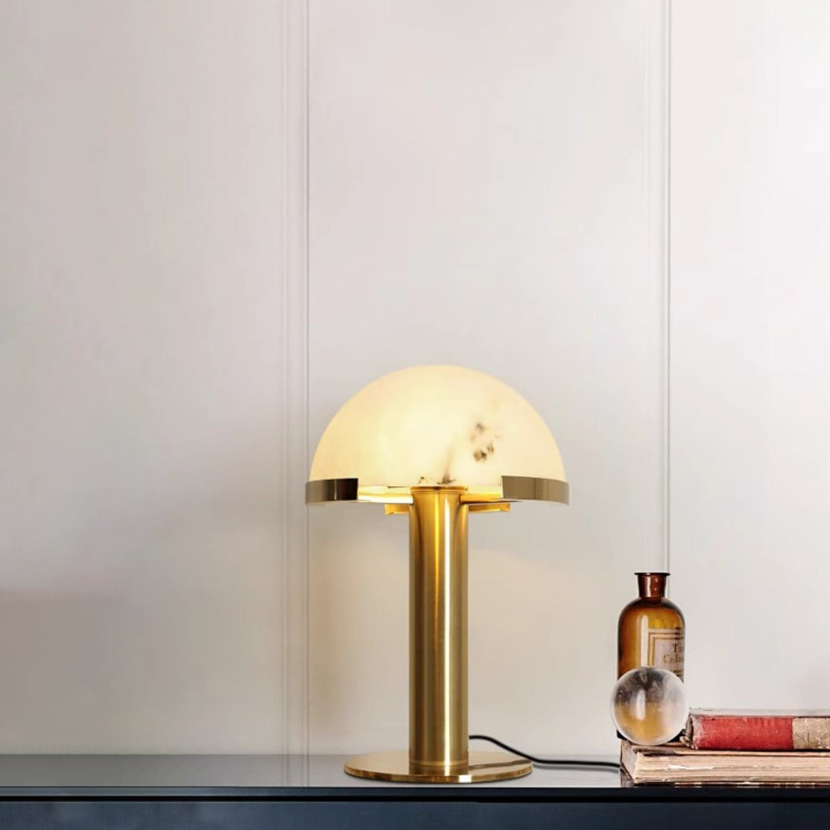 Liria Minimalist Table Lamp