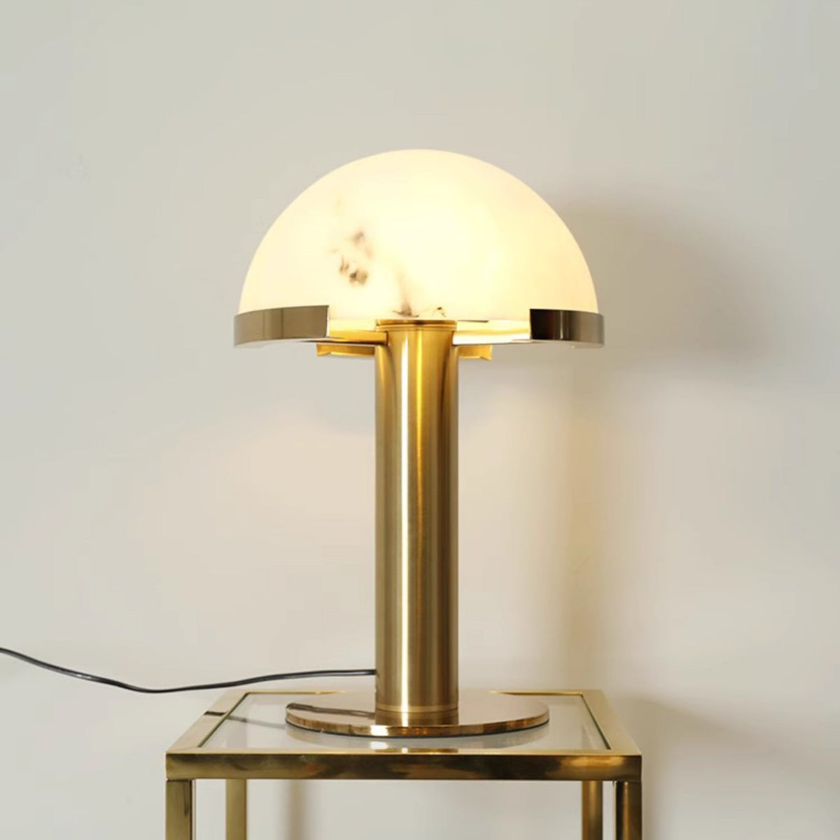 Liria Minimalist Table Lamp