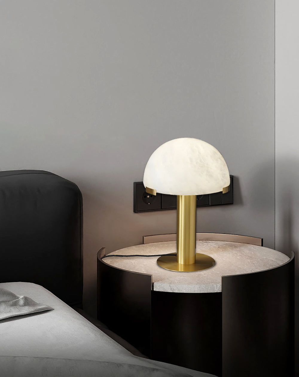 Liria Minimalist Table Lamp