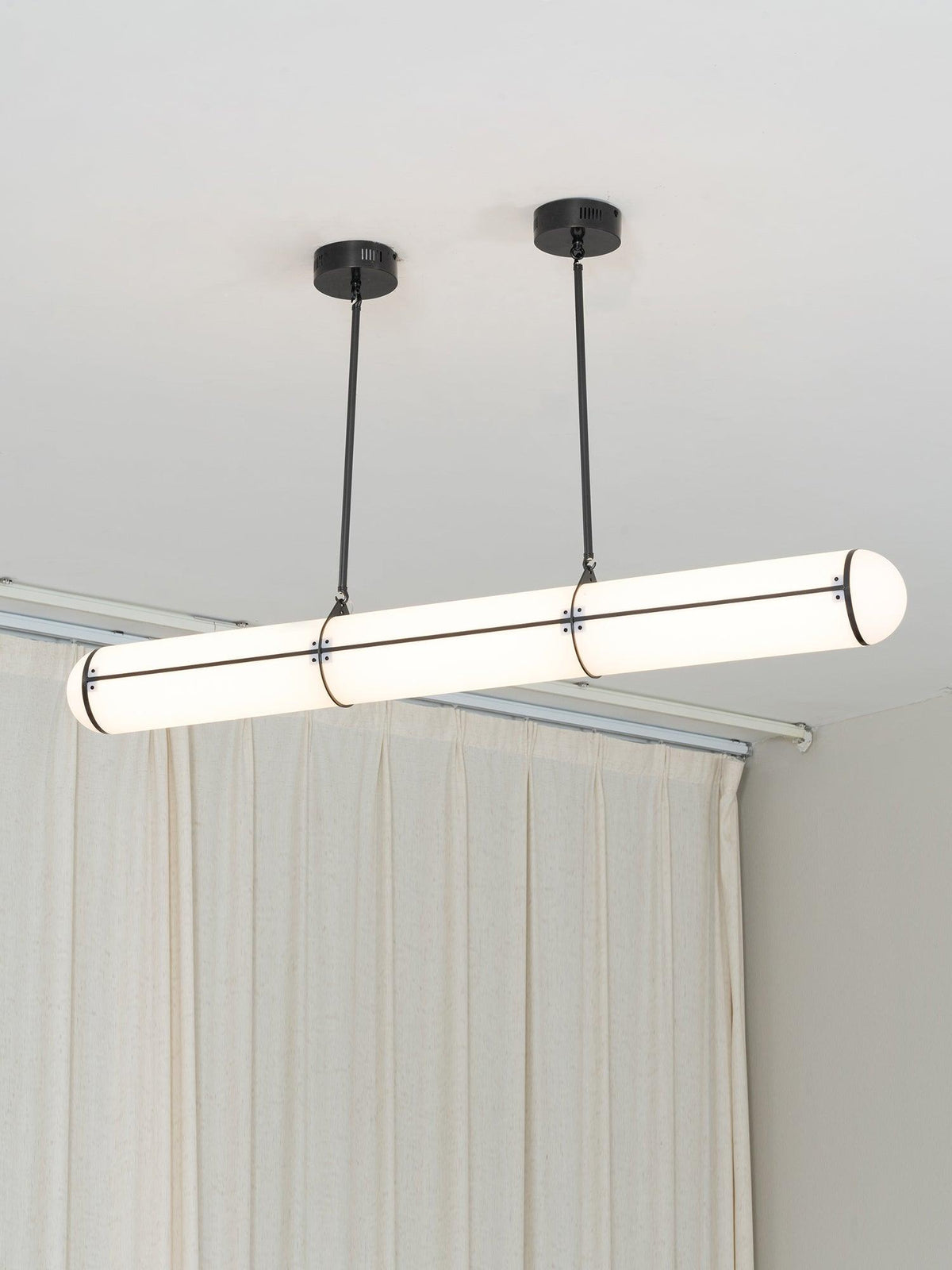 Stereri Linear Pendant Light