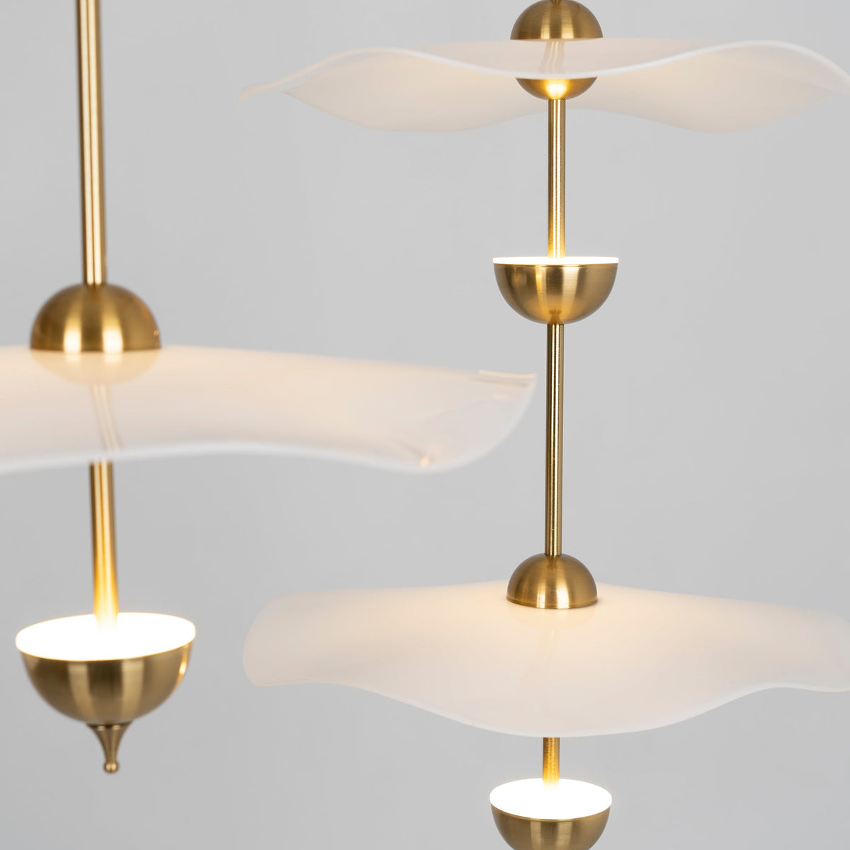 Vatosis Sculptural Pendant Light