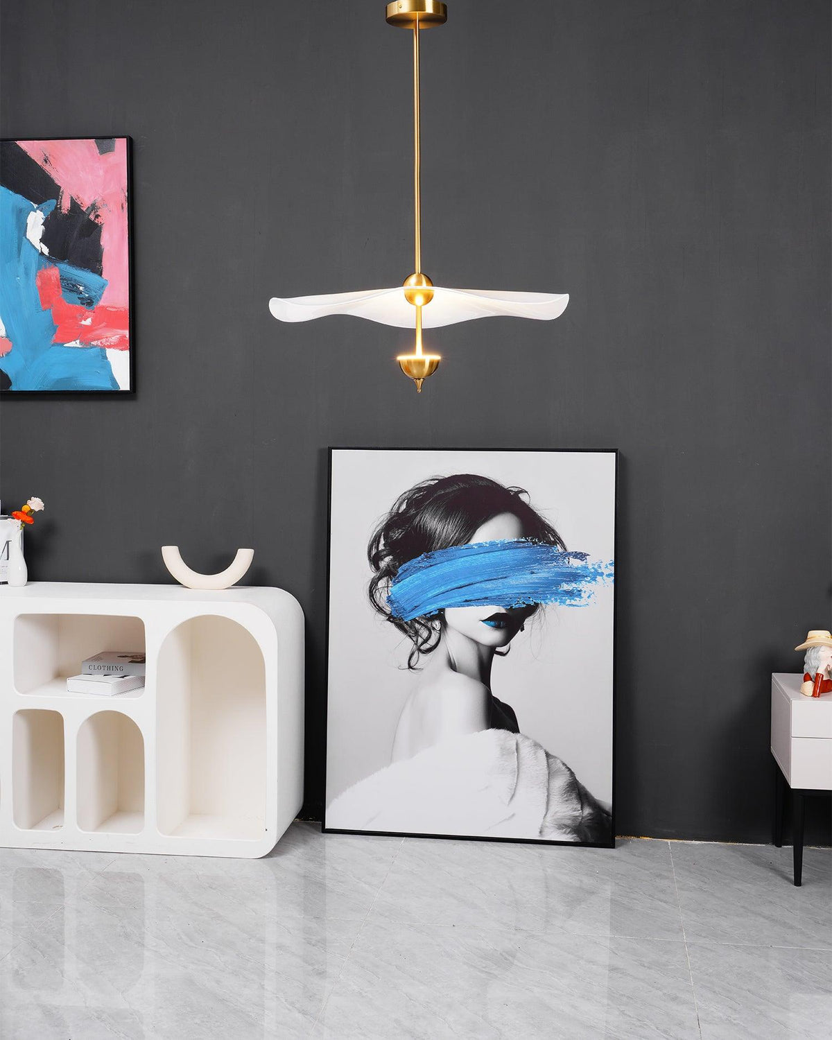 Vatosis Sculptural Pendant Light