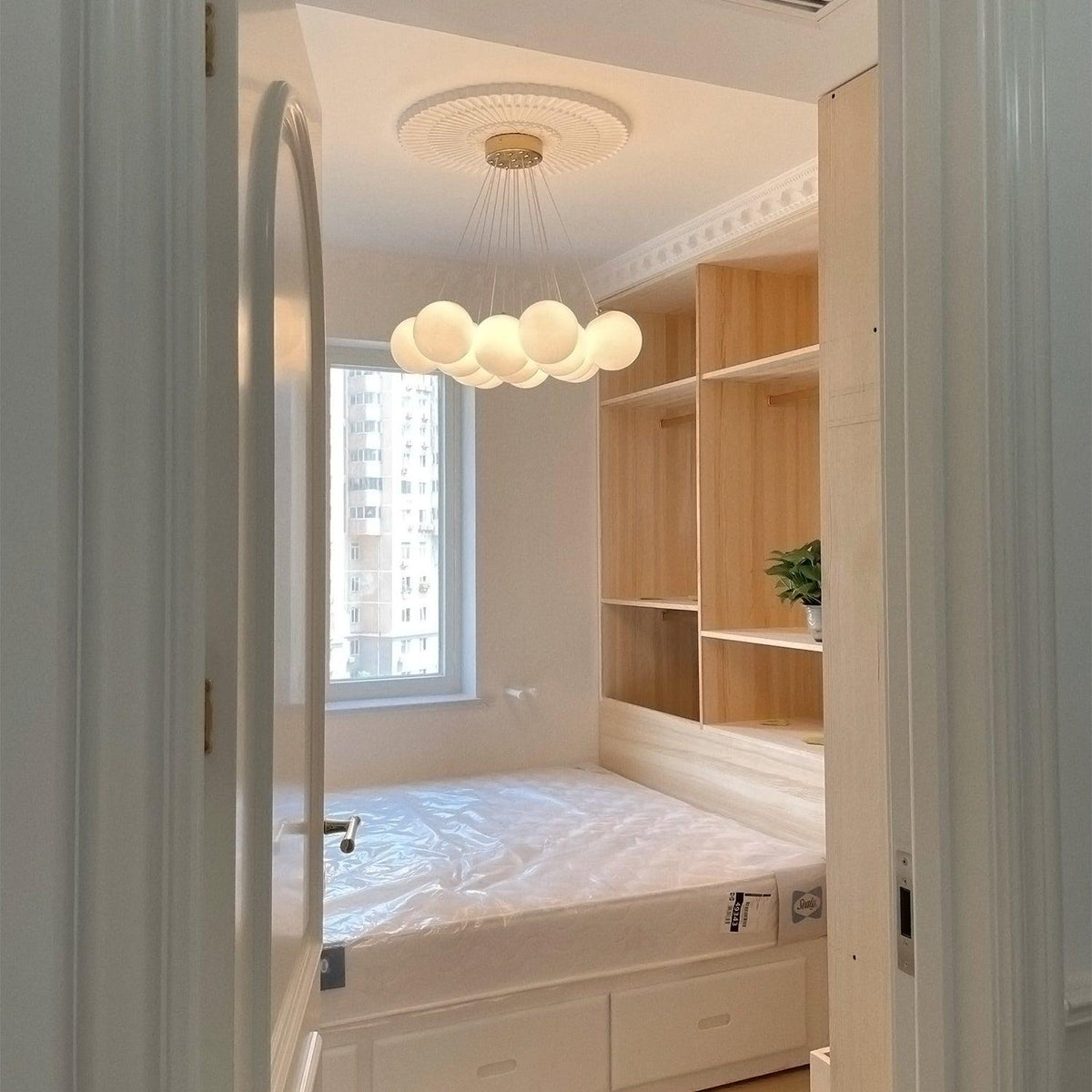Glass Cluster Chandelier – detail 6