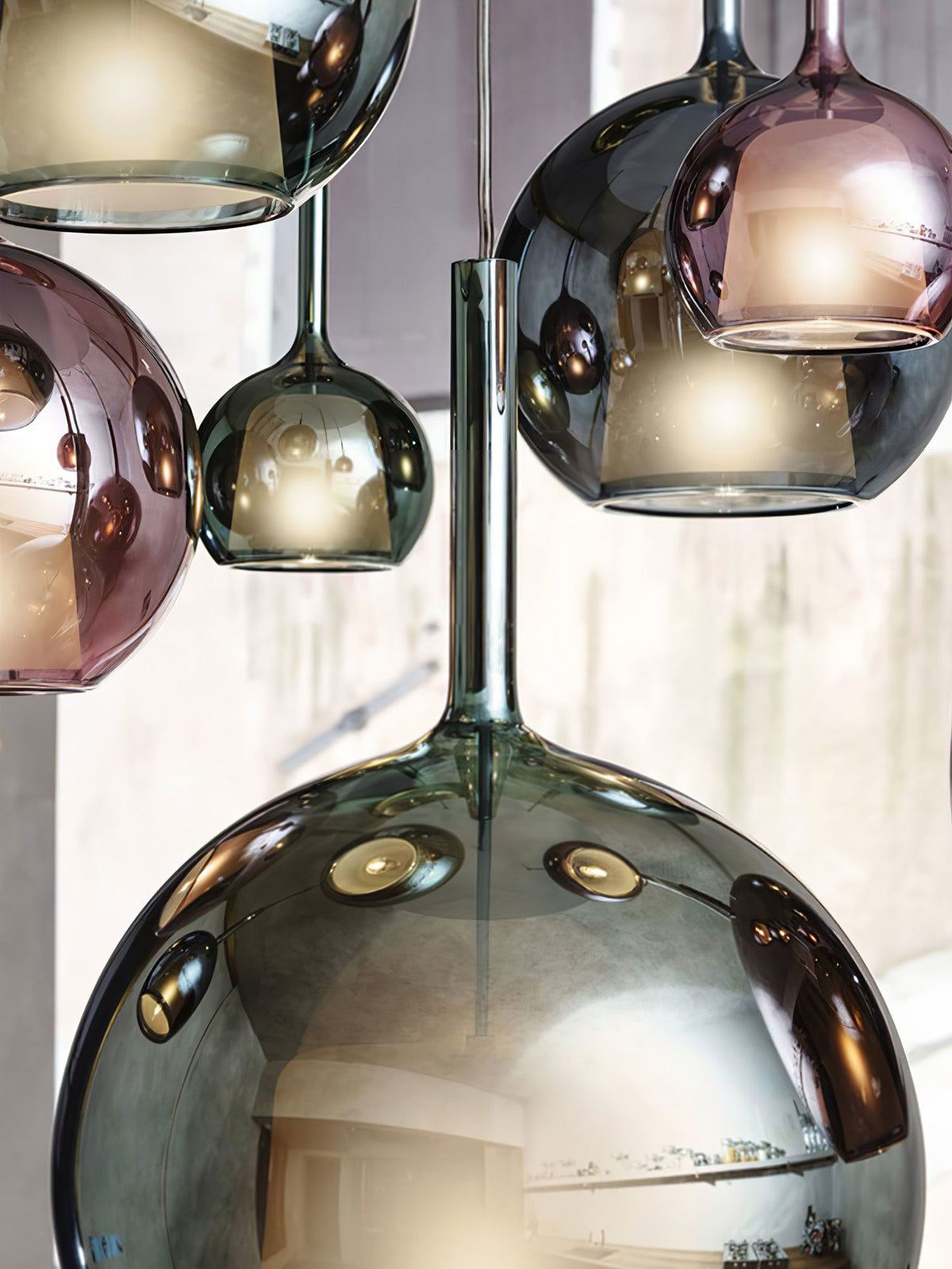 Masto Globe Pendant Light