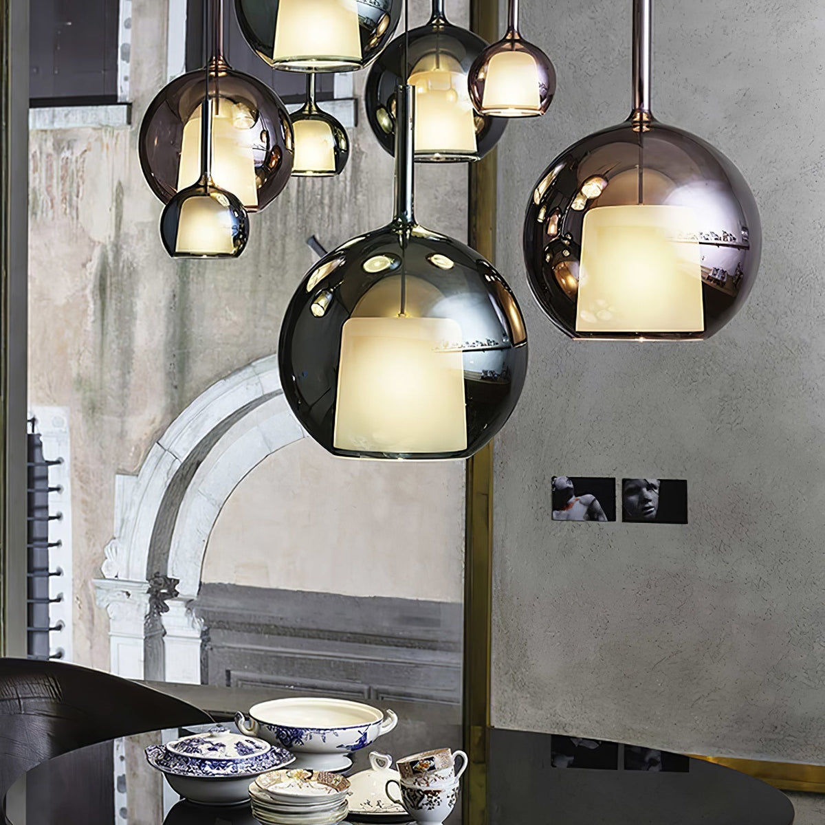 Masto Globe Pendant Light