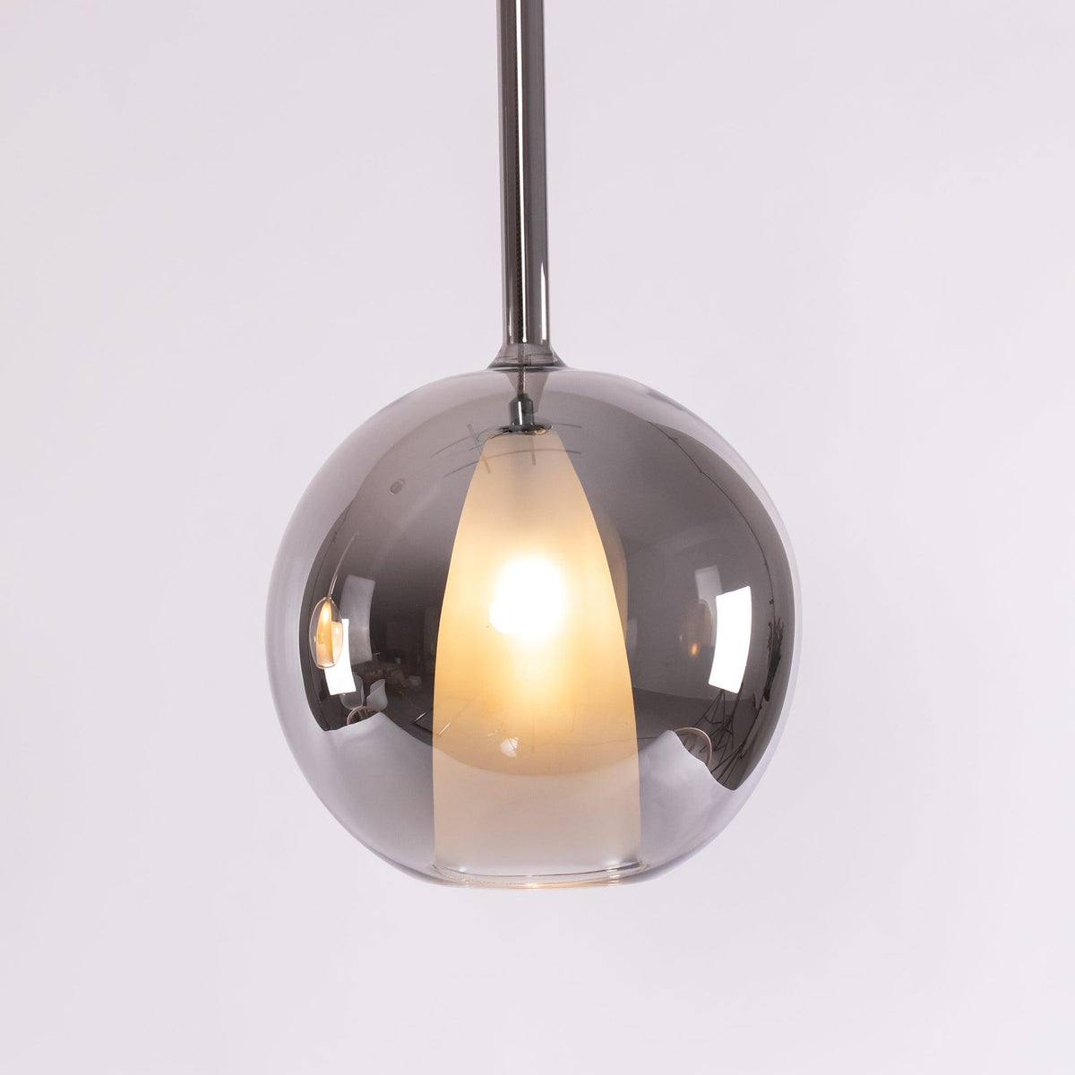 Masto Globe Pendant Light