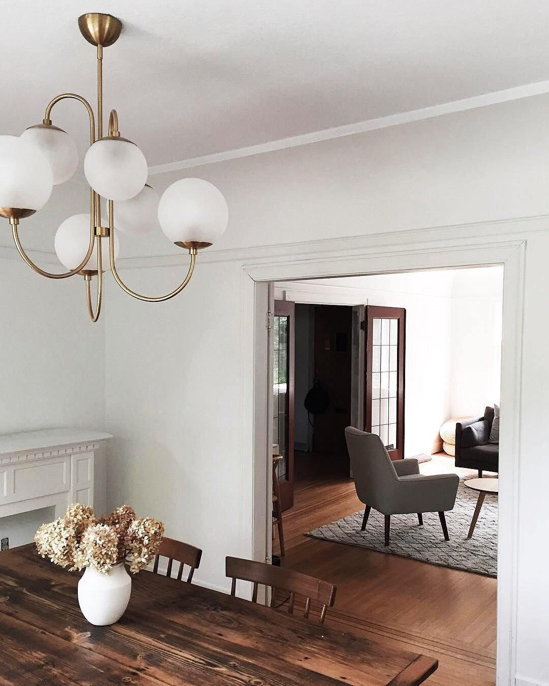 Crokivan Globe Chandelier
