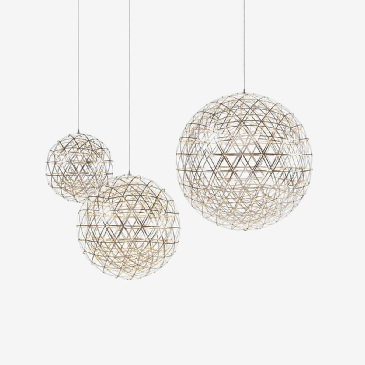 Risseri Globe Pendant Light
