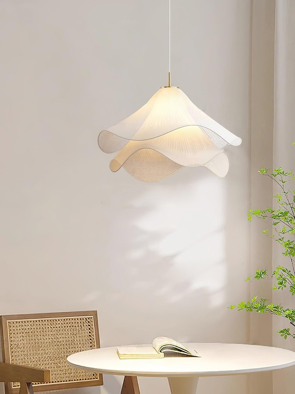 Folenan Floral Pendant Light