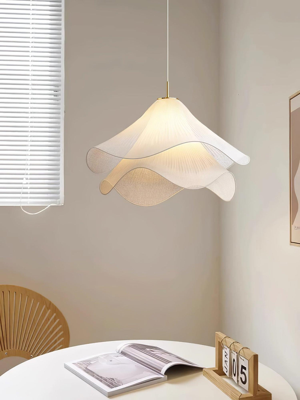 Folenan Floral Pendant Light
