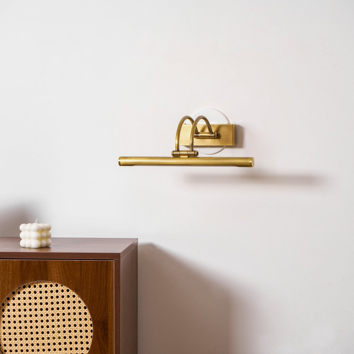 Pisali Linear Wall Light