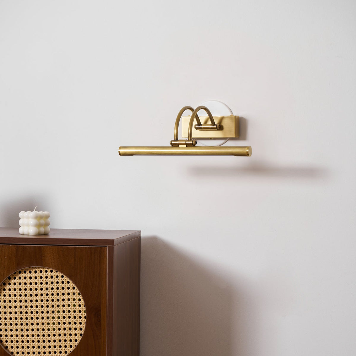 Pisali Linear Wall Light