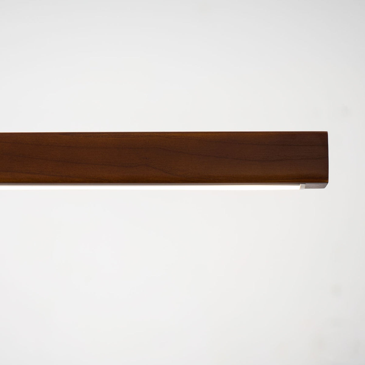Risi Linear Pendant Light