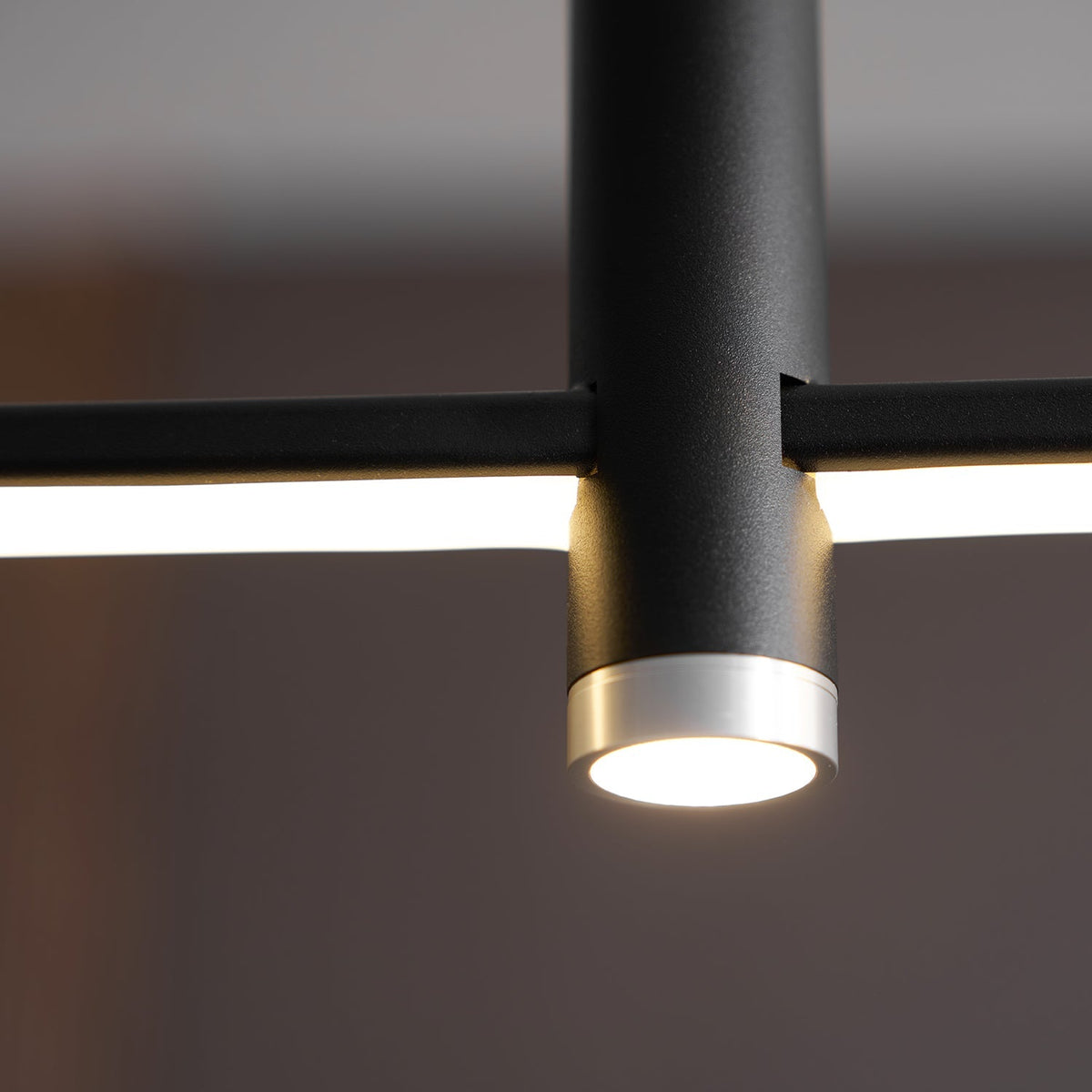 Buna Linear Pendant Light