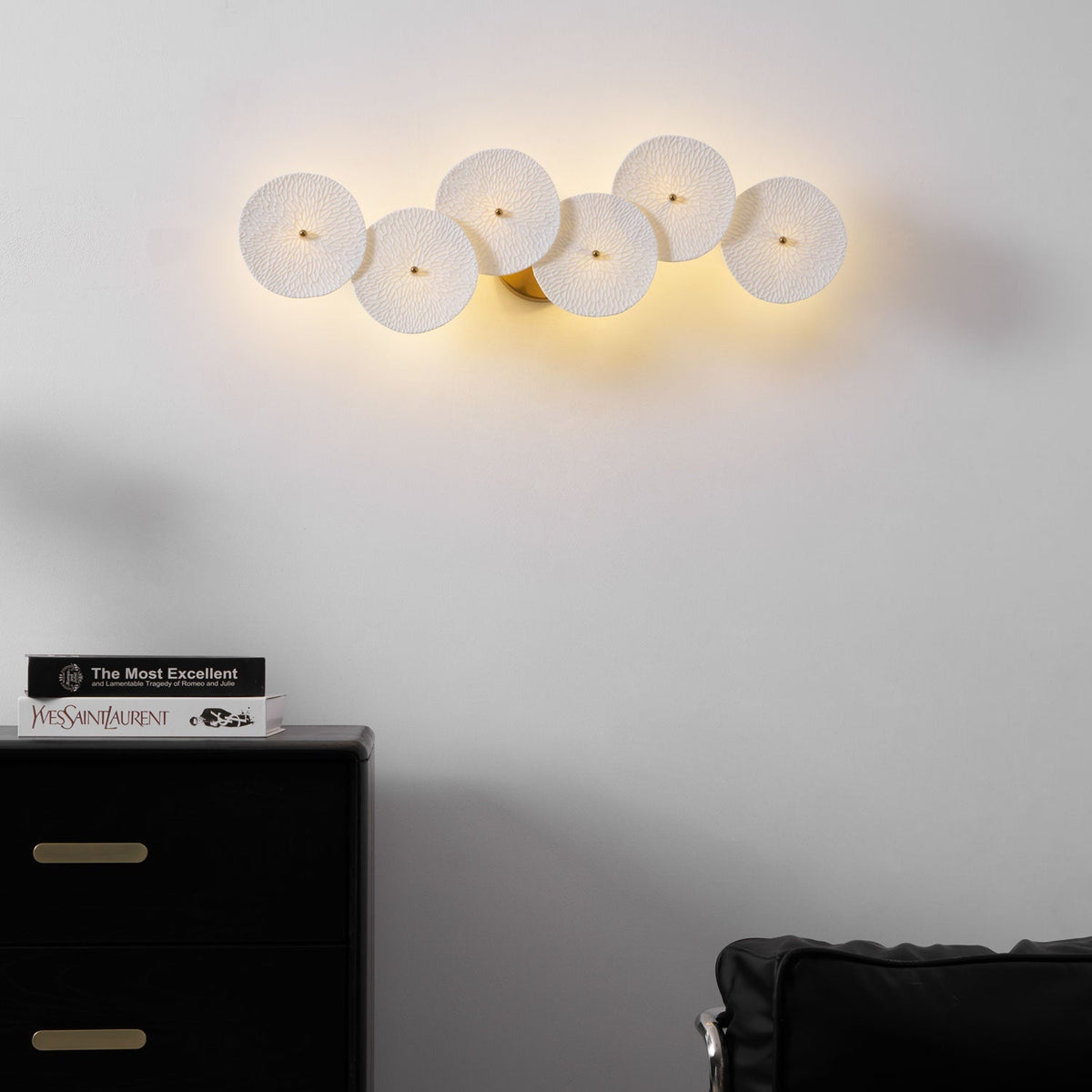 Dralan Lotus Wall Light