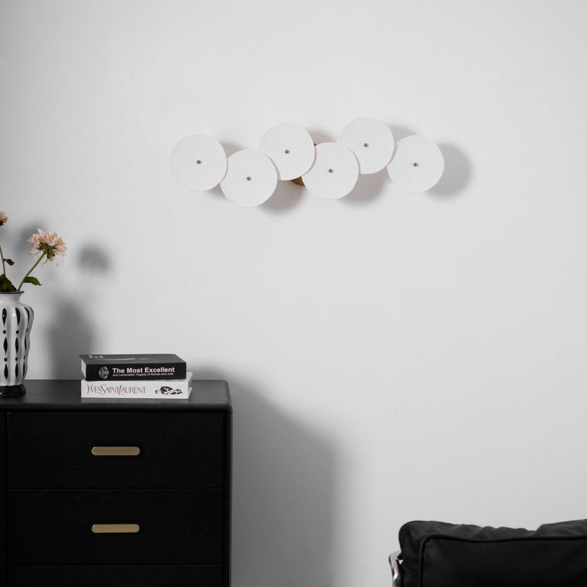 Dralan Lotus Wall Light