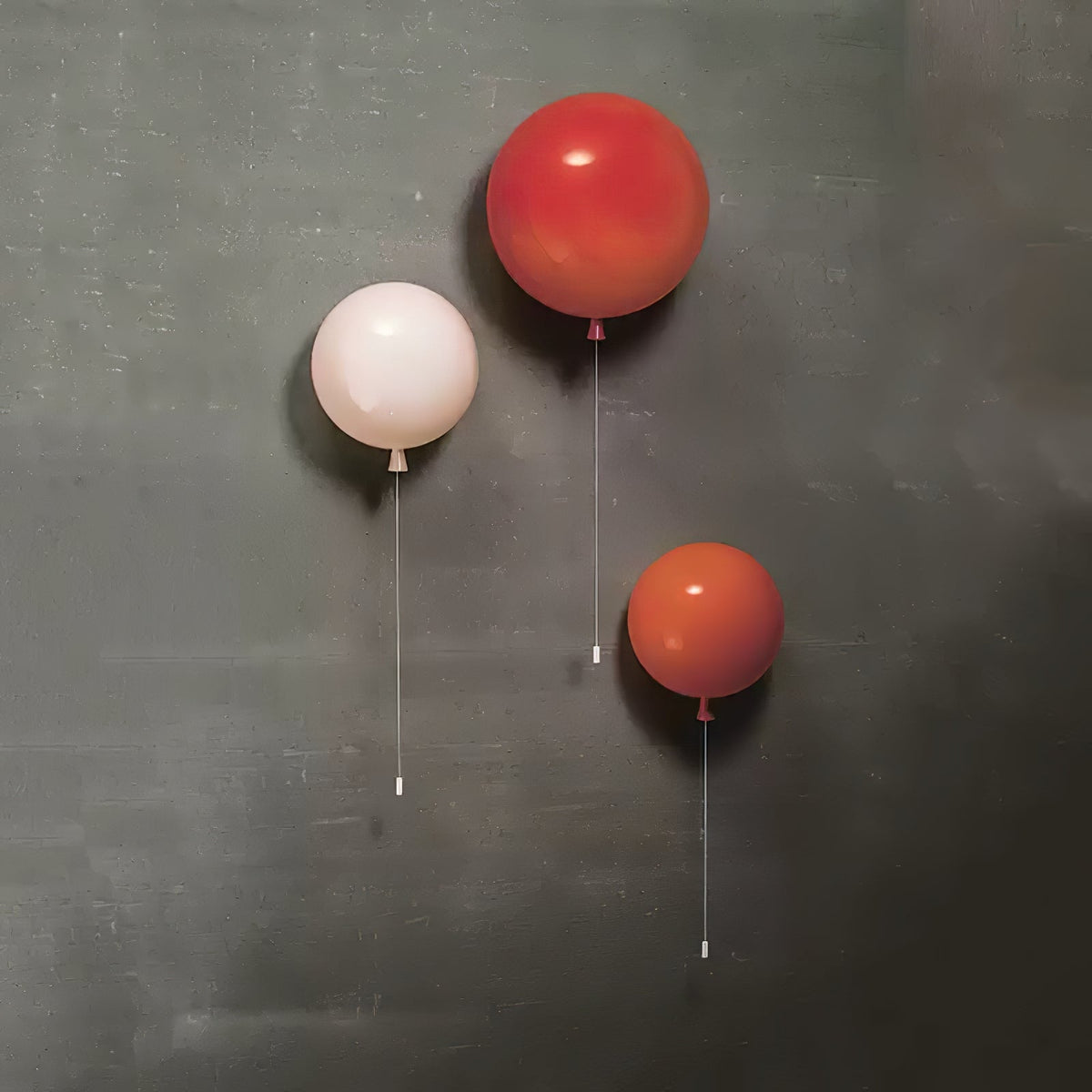 Soskalli Balloon Wall Light