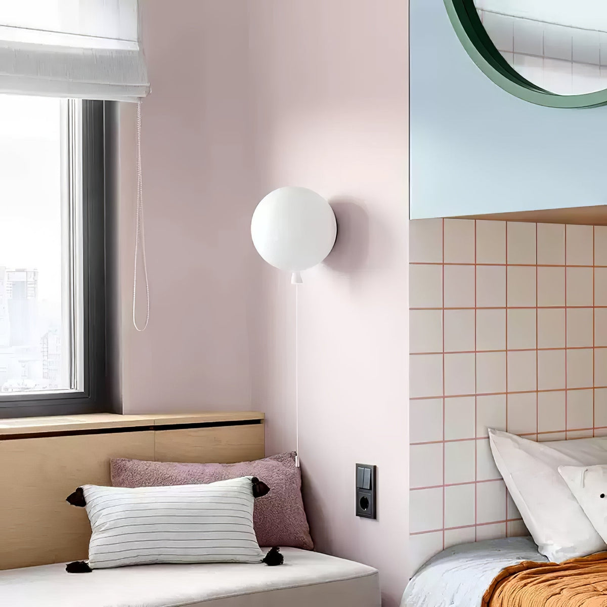 Soskalli Balloon Wall Light