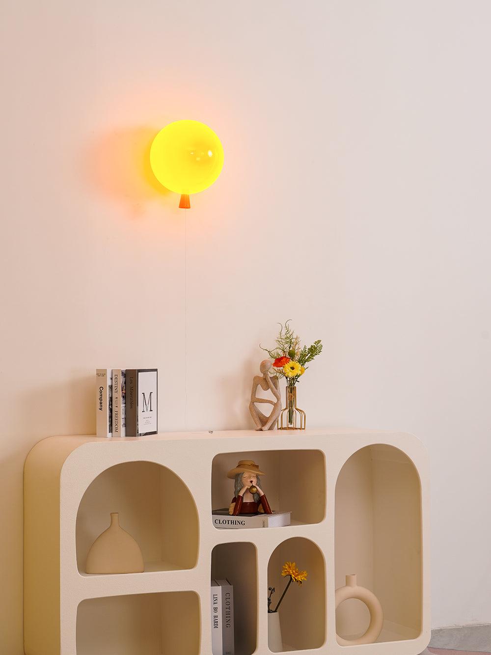 Soskalli Balloon Wall Light