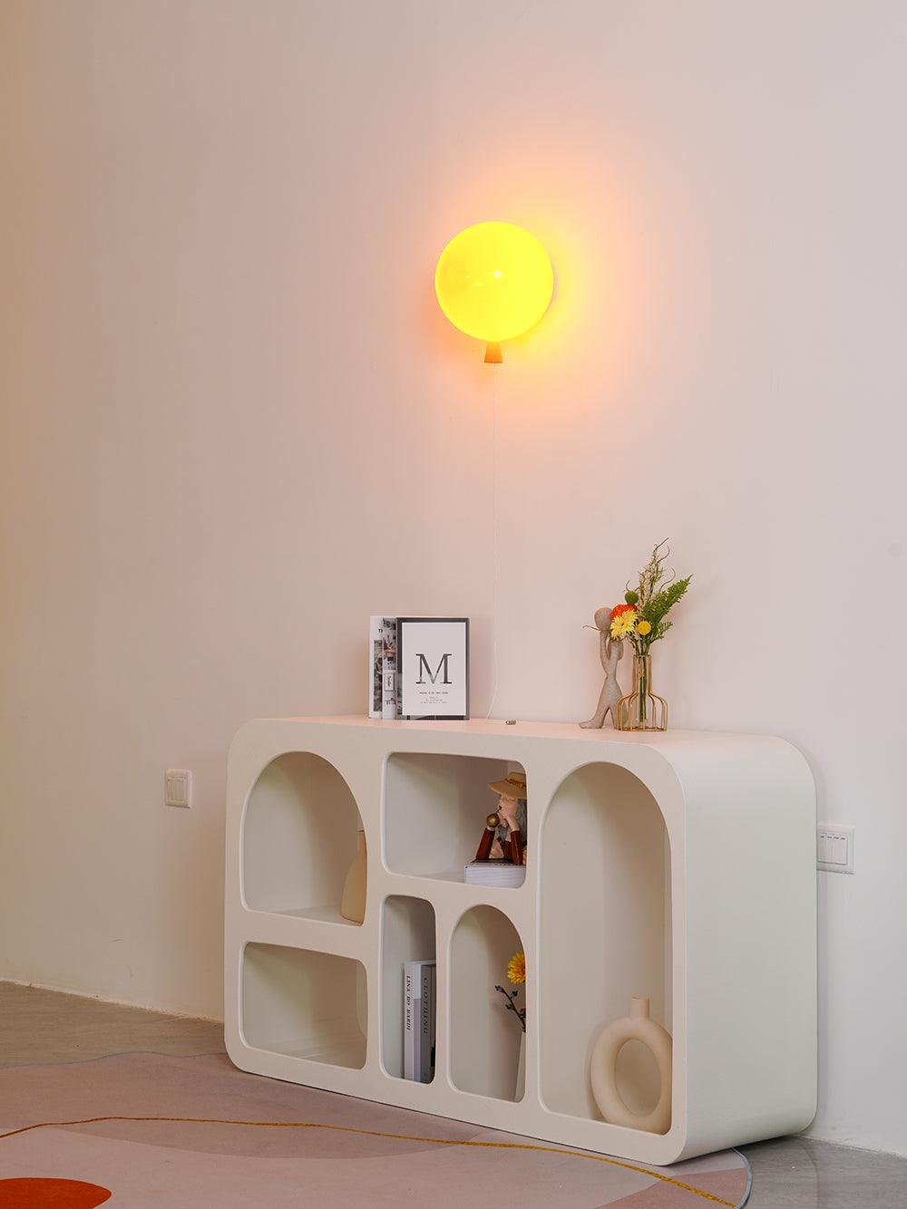 Soskalli Balloon Wall Light
