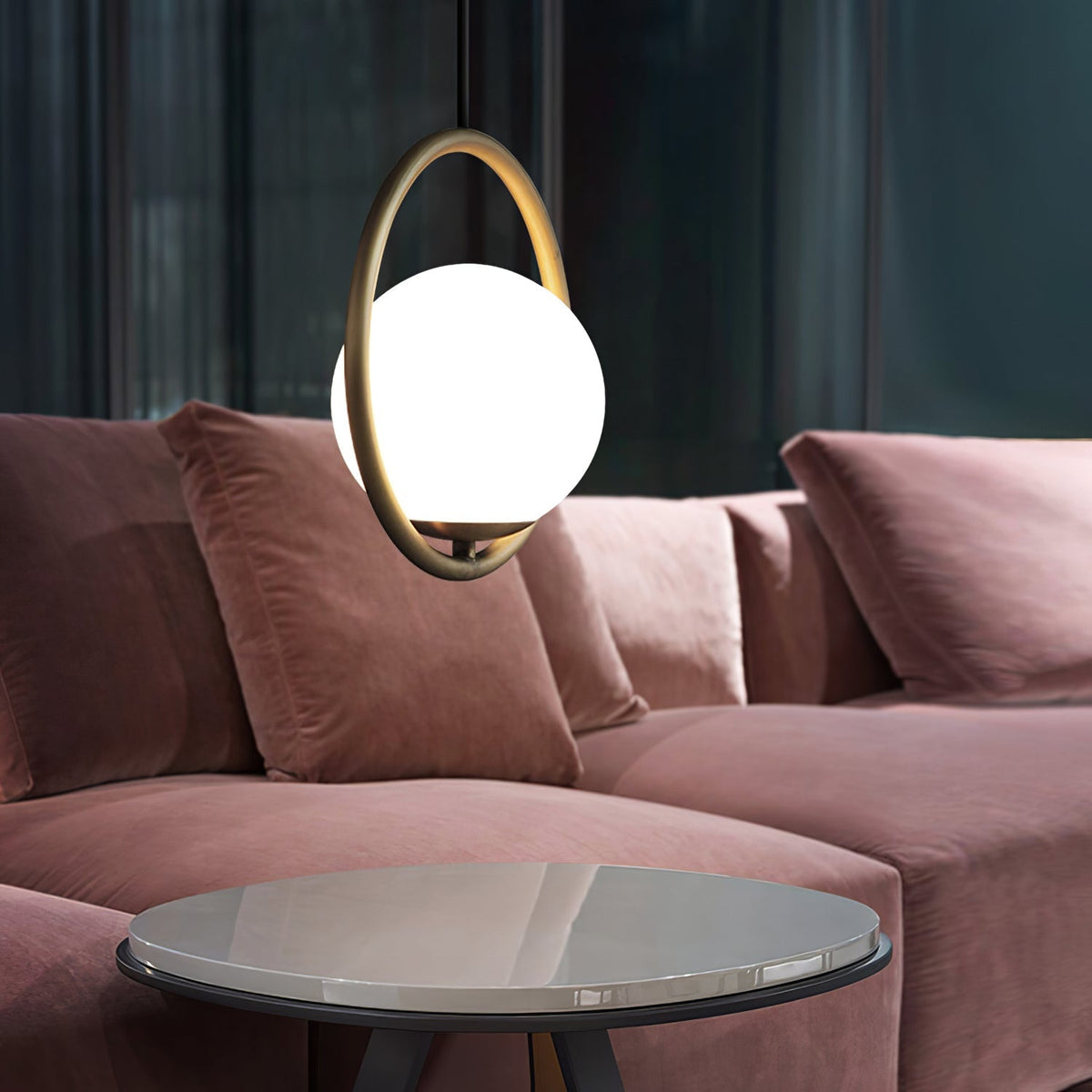 Kilinus Globe Pendant Light