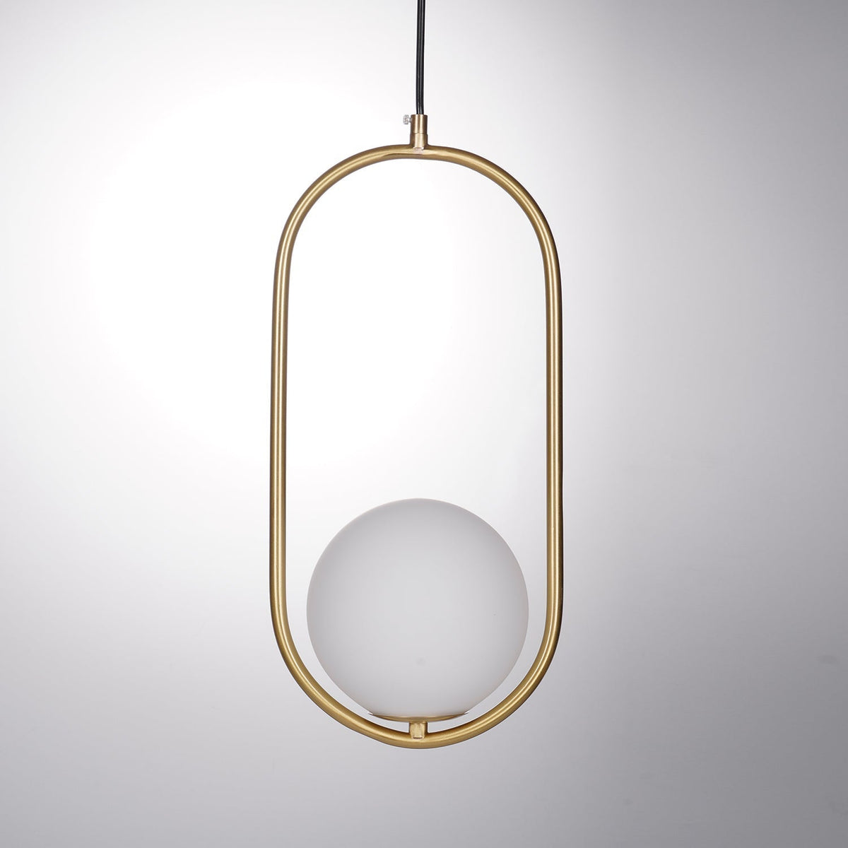Kilinus Globe Pendant Light