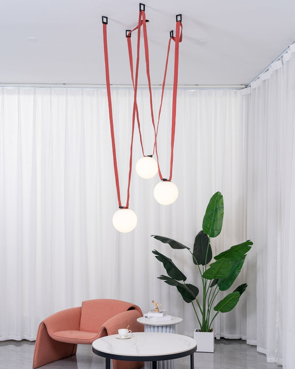 Herro Globe Pendant Light