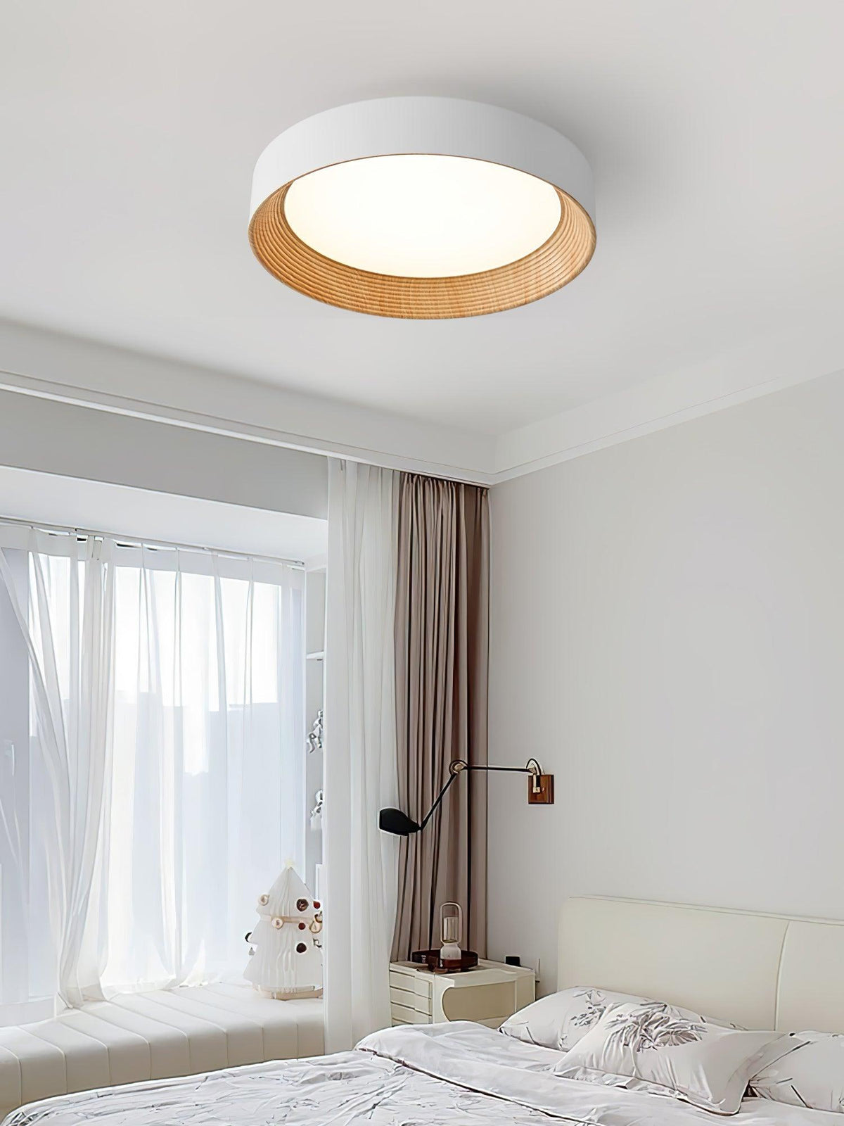 Vipesana Round Ceiling Light