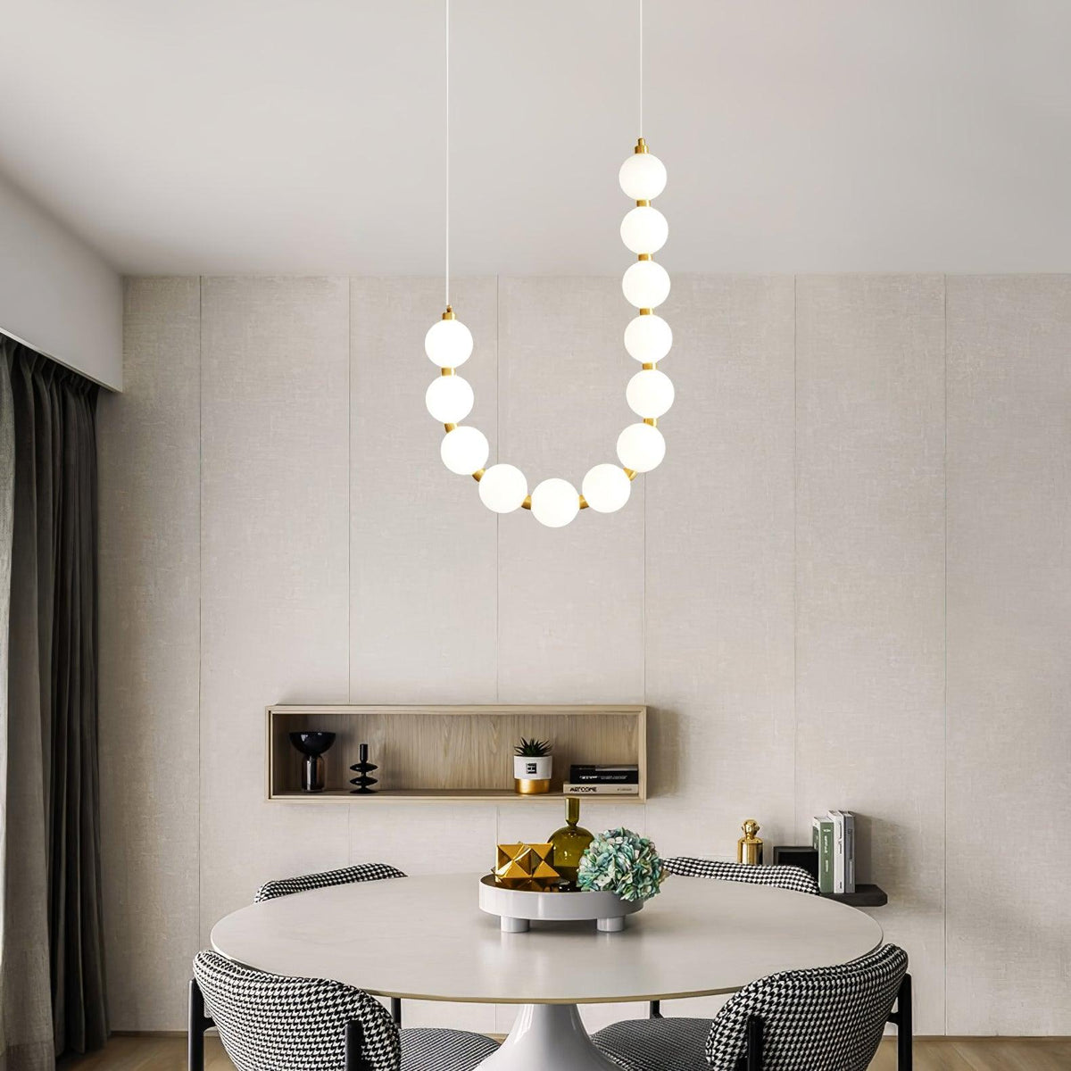 Vunelan Globe Chandelier