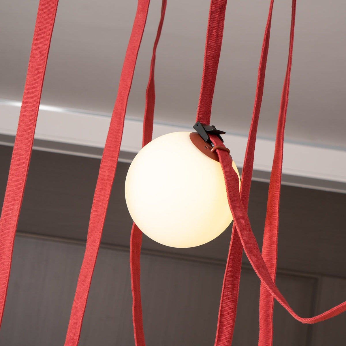 Herro Globe Pendant Light