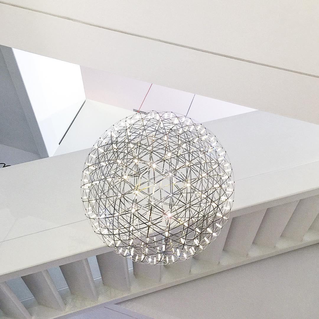 Risseri Globe Pendant Light