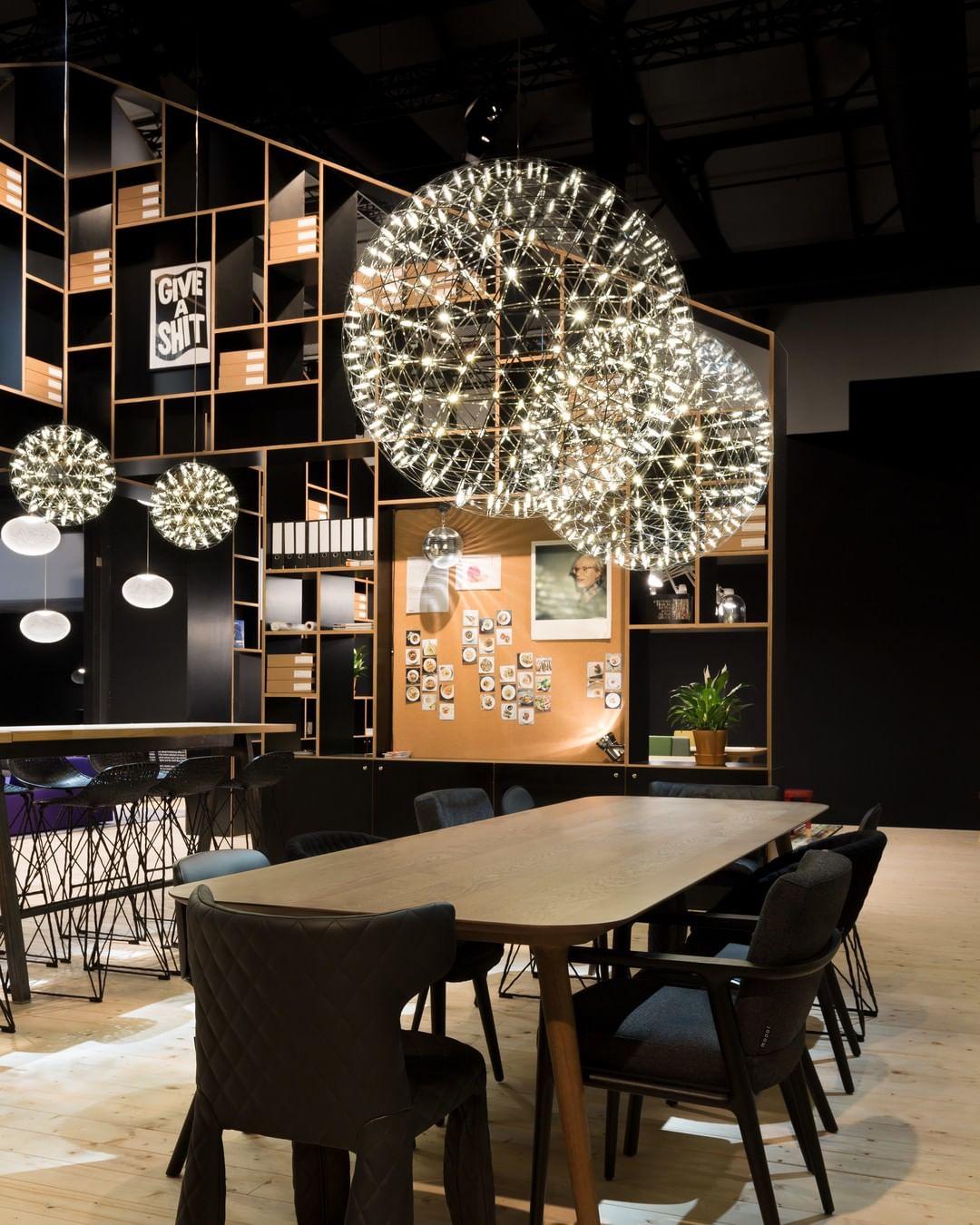 Risseri Globe Pendant Light