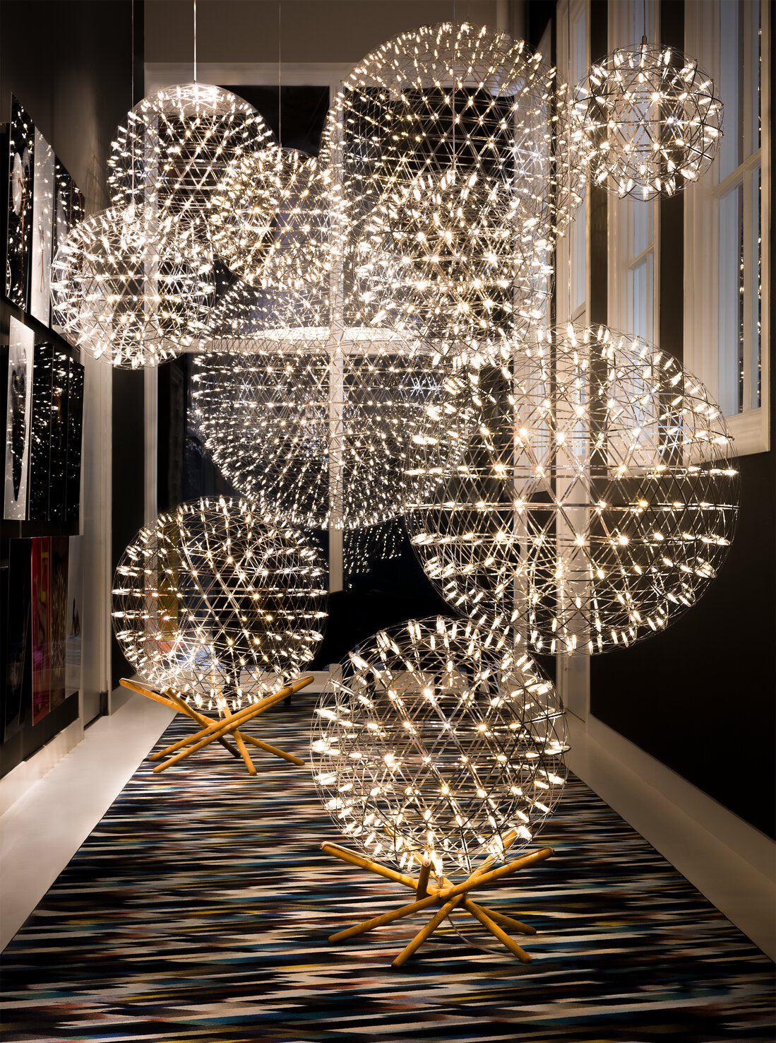 Risseri Globe Pendant Light