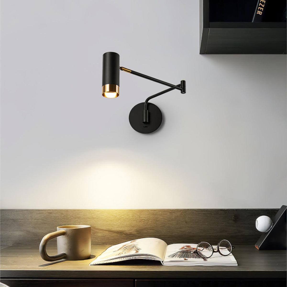 Nirerana Linear Wall Light