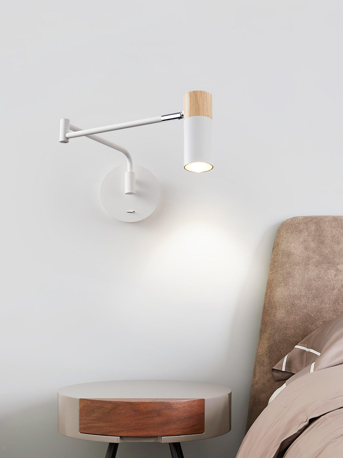 Nirerana Linear Wall Light