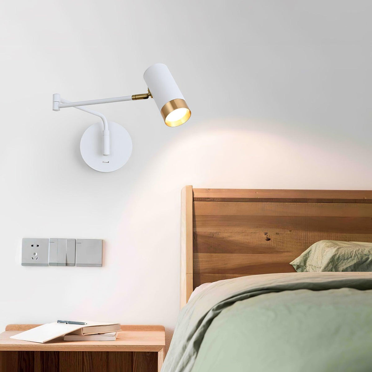 Nirerana Linear Wall Light